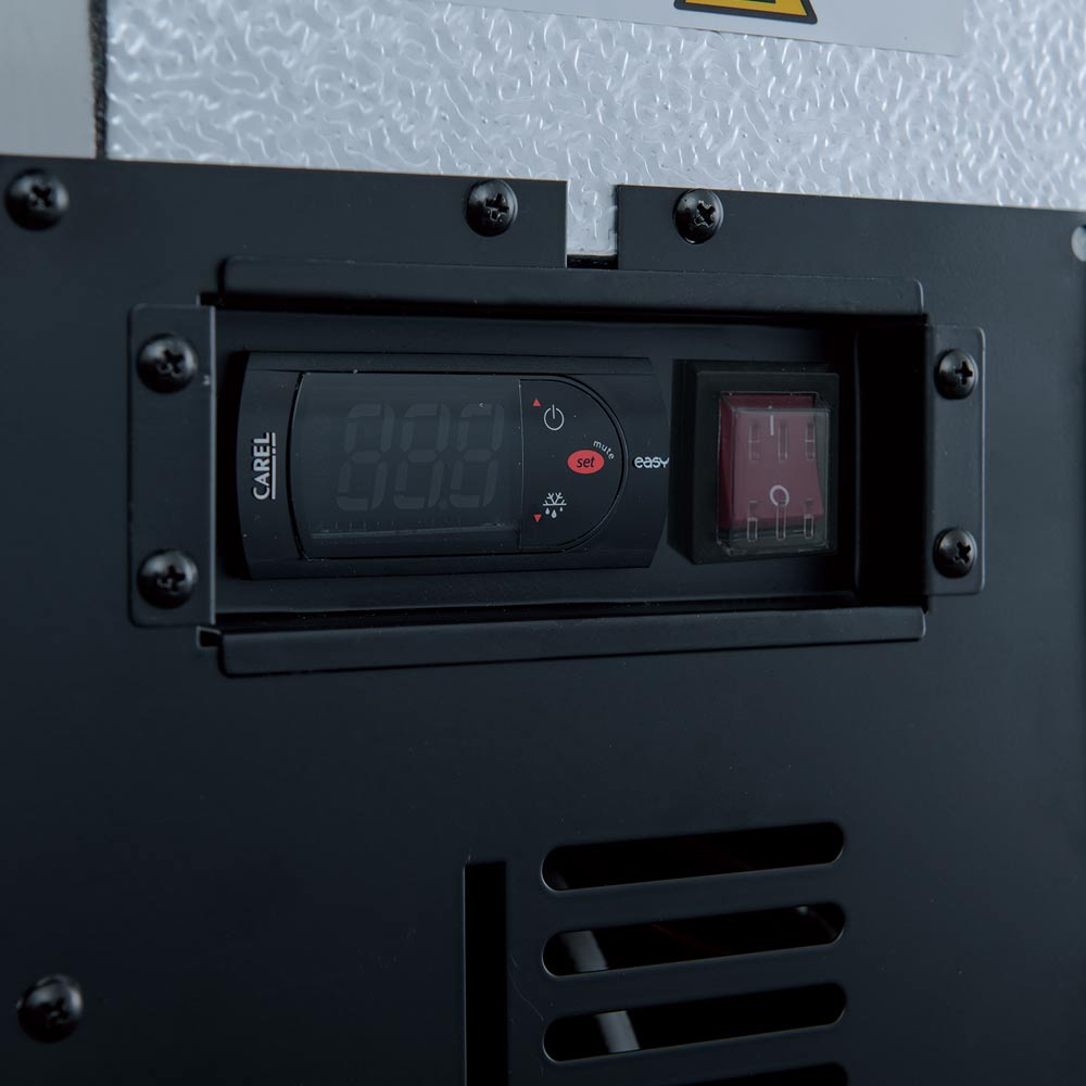 Coldline SP72 sandwich prep table, digital temperature controller, close-up
