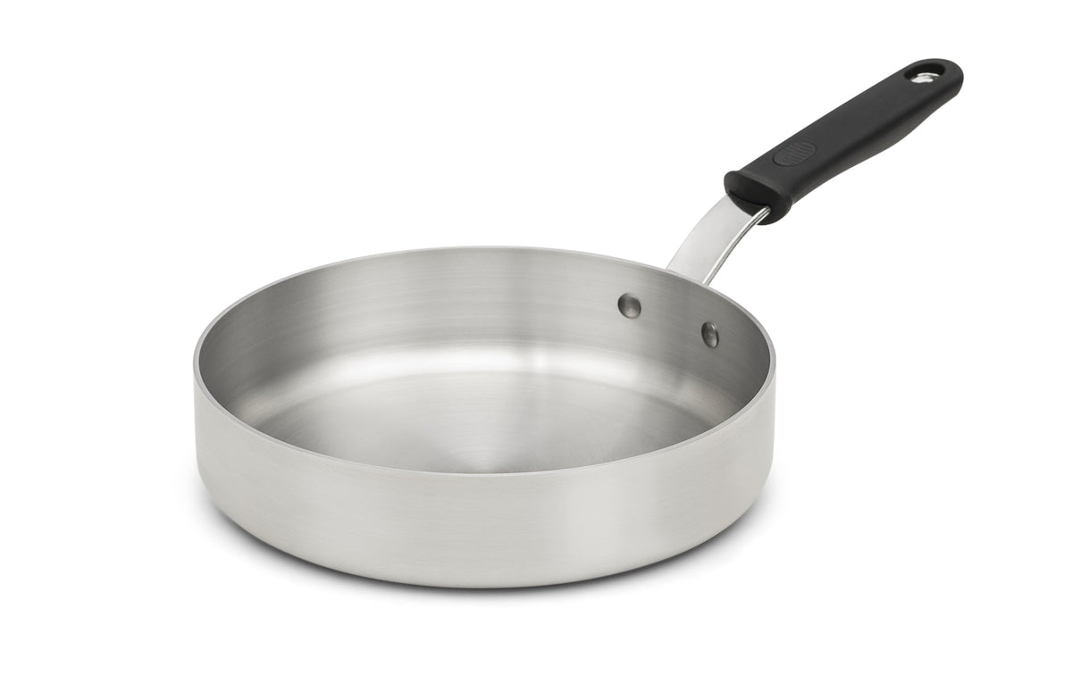 Vollrath 672175 Wear-Ever Sauté Pan, 7.5-Qt (7.1 L), 14" Aluminum, Natural Finish, Silicone Handle — Case of 2 pieces