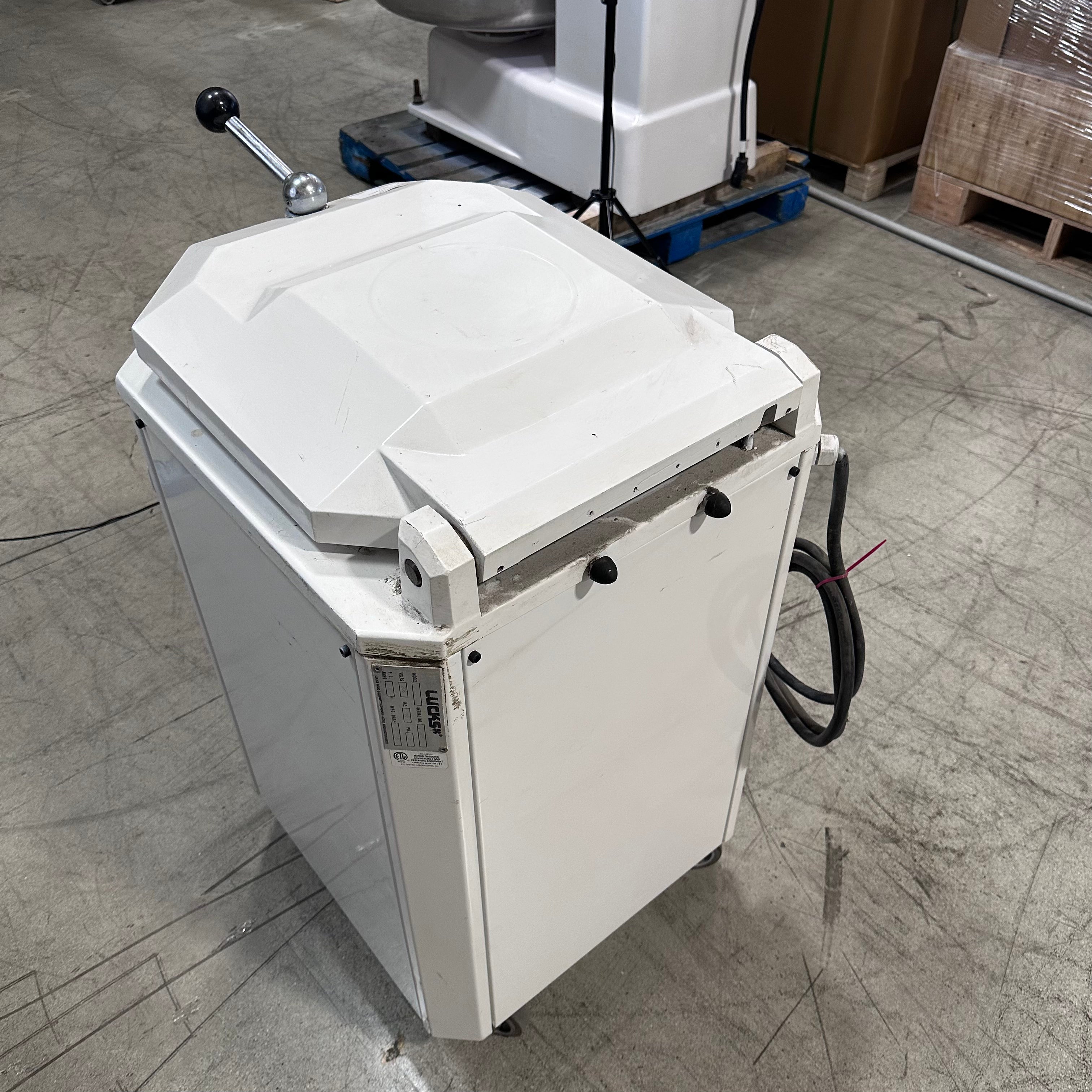 LUCKS 24 Piece Dough Divider Model # D24