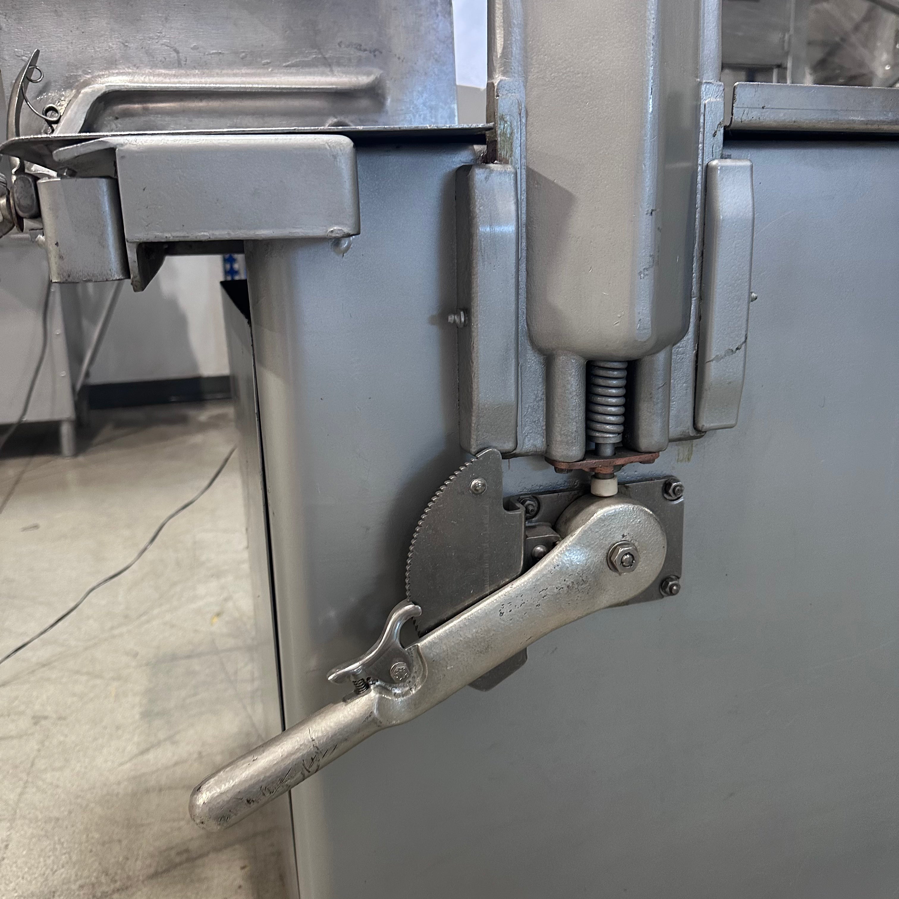 Biro Meat Saw 3334 208V 3Phase 2.5 HP