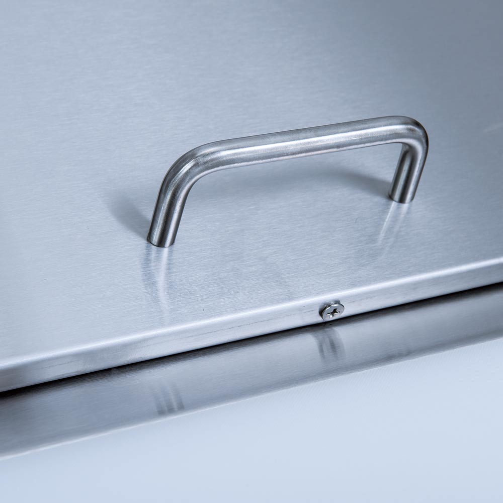 Coldline SP48 sandwich prep table, lid handle, close-up