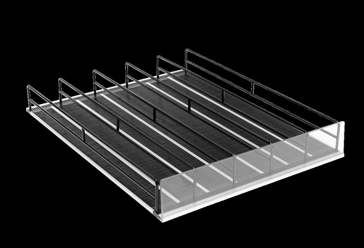 Representative Everest gravity shelf image; size varies by model.