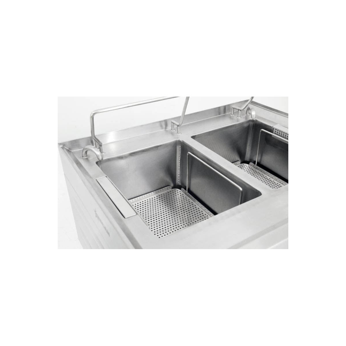 Omcan 41883 4.74 Gallon-18 Liter Countertop Electric Pasta Cooker, 2 Tanks, 240V, 7200W | 28" Wide