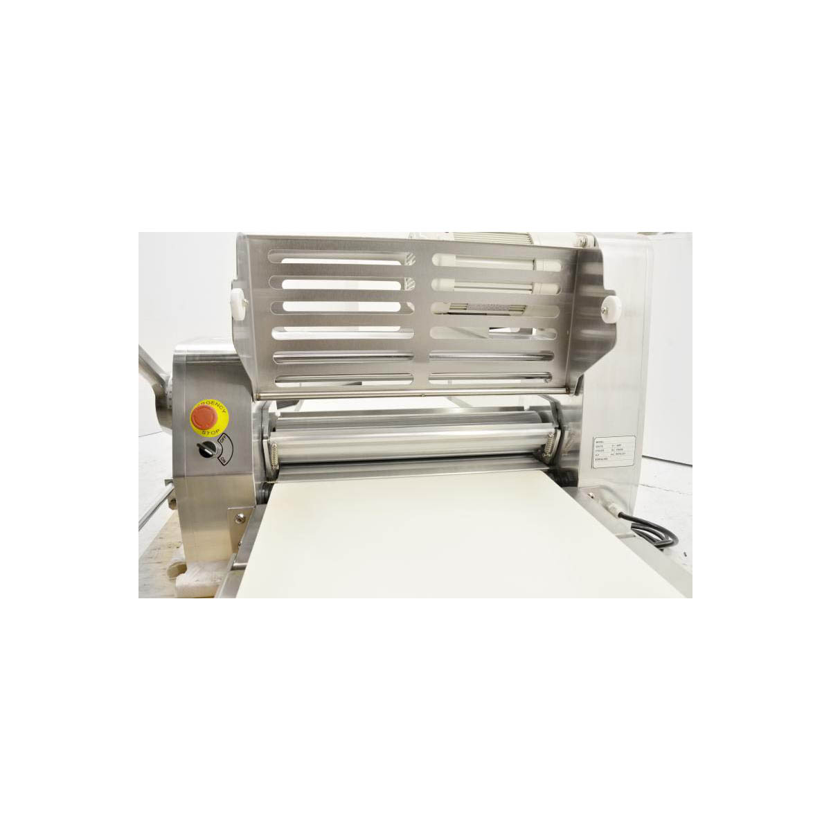 Omcan 42154 Countertop Reversible Dough Sheeter, 20-1/2" Rollers with Foldable Tables, 3/4 Hp | stainless steel