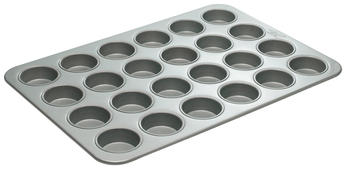 Winco HMF-24F 5.6 oz Texas Muffin Pan, PFOA & PTFE Free - Aluminized Steel | 24 cup