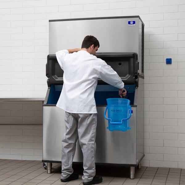 Manitowoc Ice IDT1500A 1668 Pounds Air Cooled Cube Ice Machine