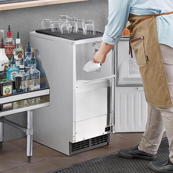 Hoshizaki C-80BAK-AD 14 7/8" ADA Compliant Air-Cooled Undercounter Cubelet Ice Machine with 27 lb. Storage - 92 lb., 115V