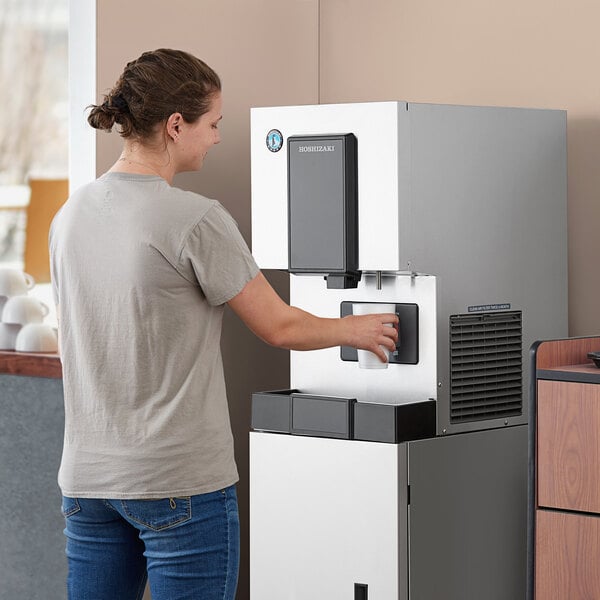 Hoshizaki DCM/271BAK 10 lb Air Cooled Ice / Water Combination Machines Ice Machines