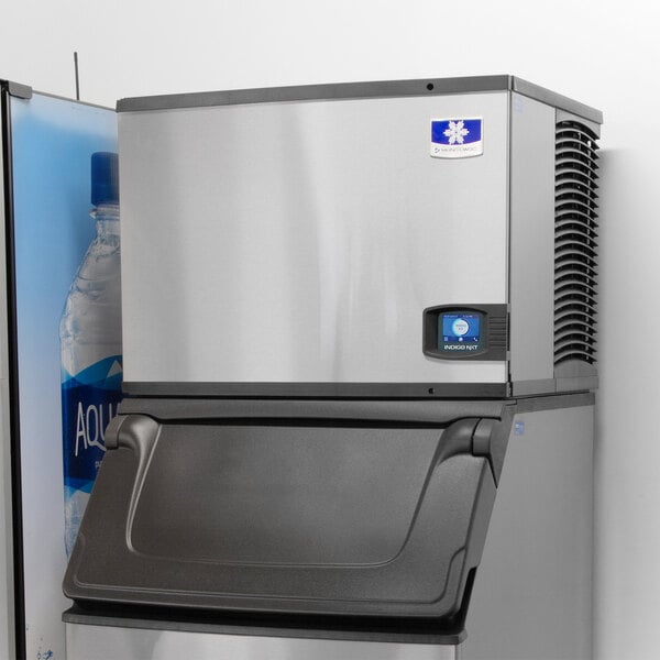 Manitowoc Ice IYP0500A-261 516 Pounds Air Cooled Half Cube Ice Machine