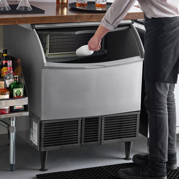Ice-O-Matic CIMU300HA90 30 3/8" Air-Cooled Undercounter Half Dice Cube Ice Machine with - 302 lb., 115V