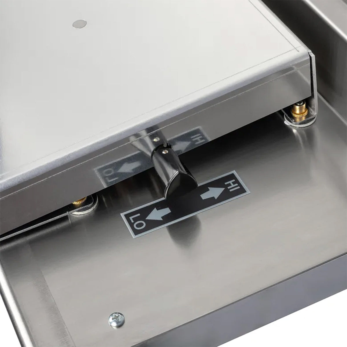 Hobart W32C-5 Wrap Station, 22.5"W x 26"D, 3-Roll Film Capacity, 8-18" Wide, Teflon Coated Hotplate, 120V