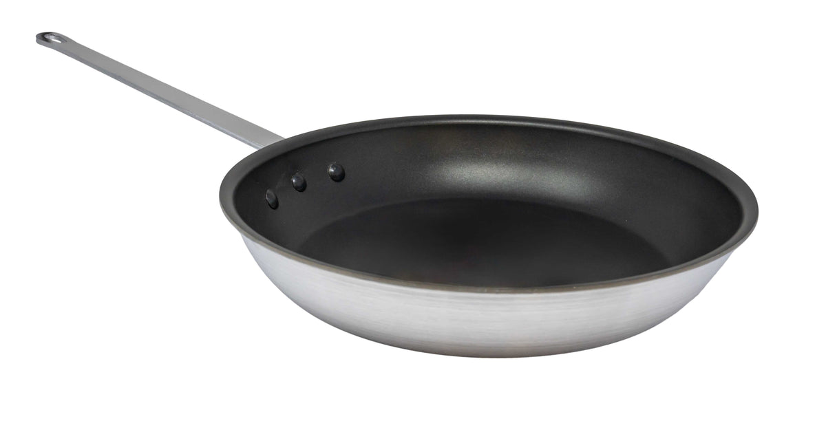 Omcan 43338 Fry Pan - 14" Diameter, Non-Stick Aluminum, Riveted Handle, NSF