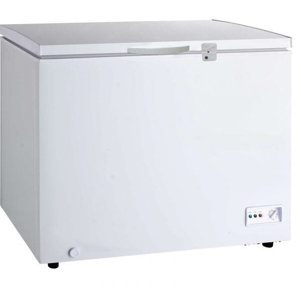 Omcan 46504 62" Solid Chest Freezer, 15.3 cu. ft.