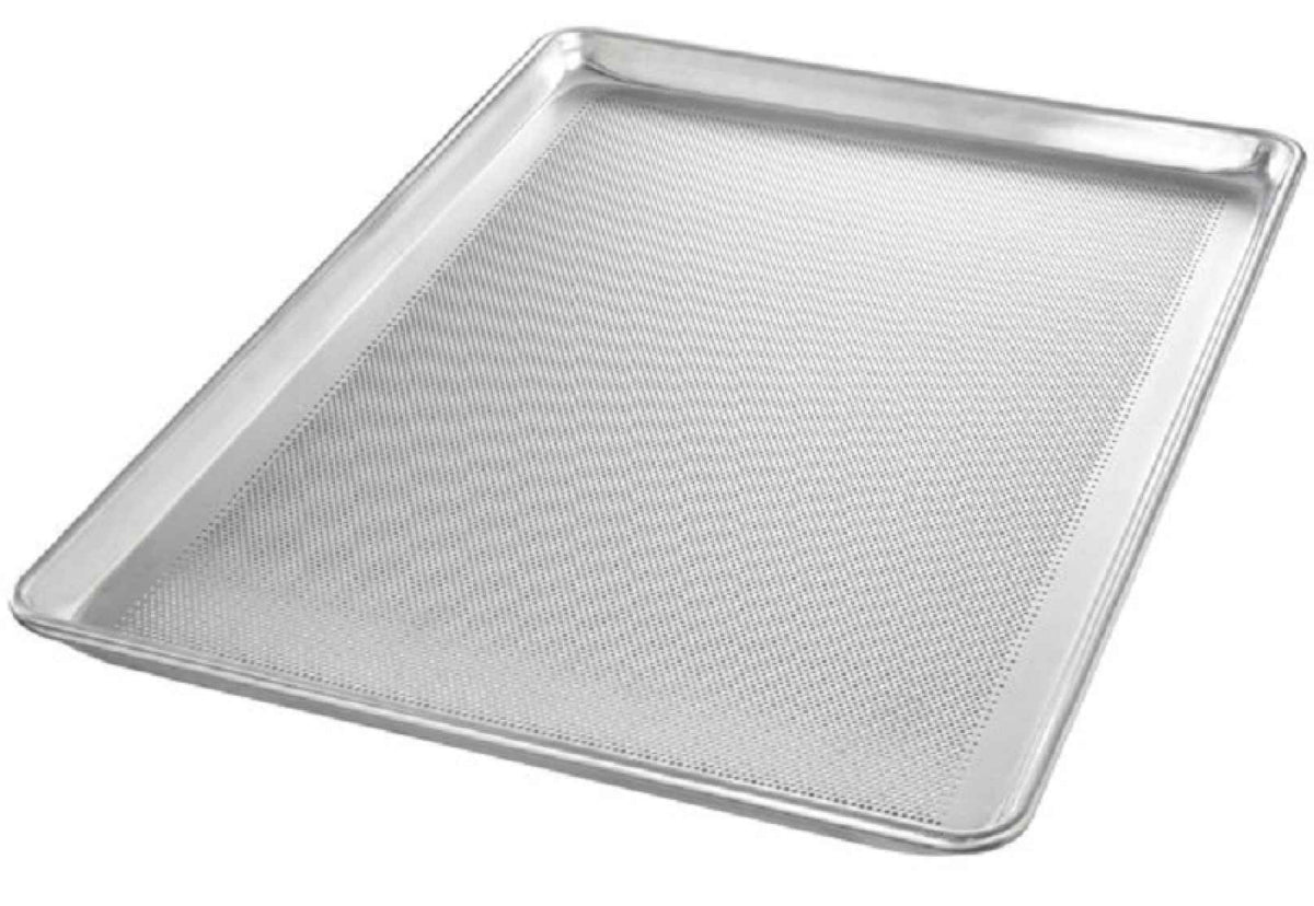 Sapphire SM-SP15P Perforated Aluminum Sheet Pan – 18" x 13"