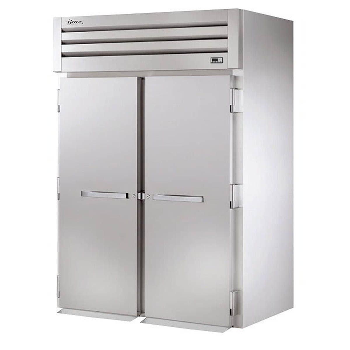 True STA2HRI-2S roll-in heated holding cabinet with 2 solid doors, front angle view, doors closed