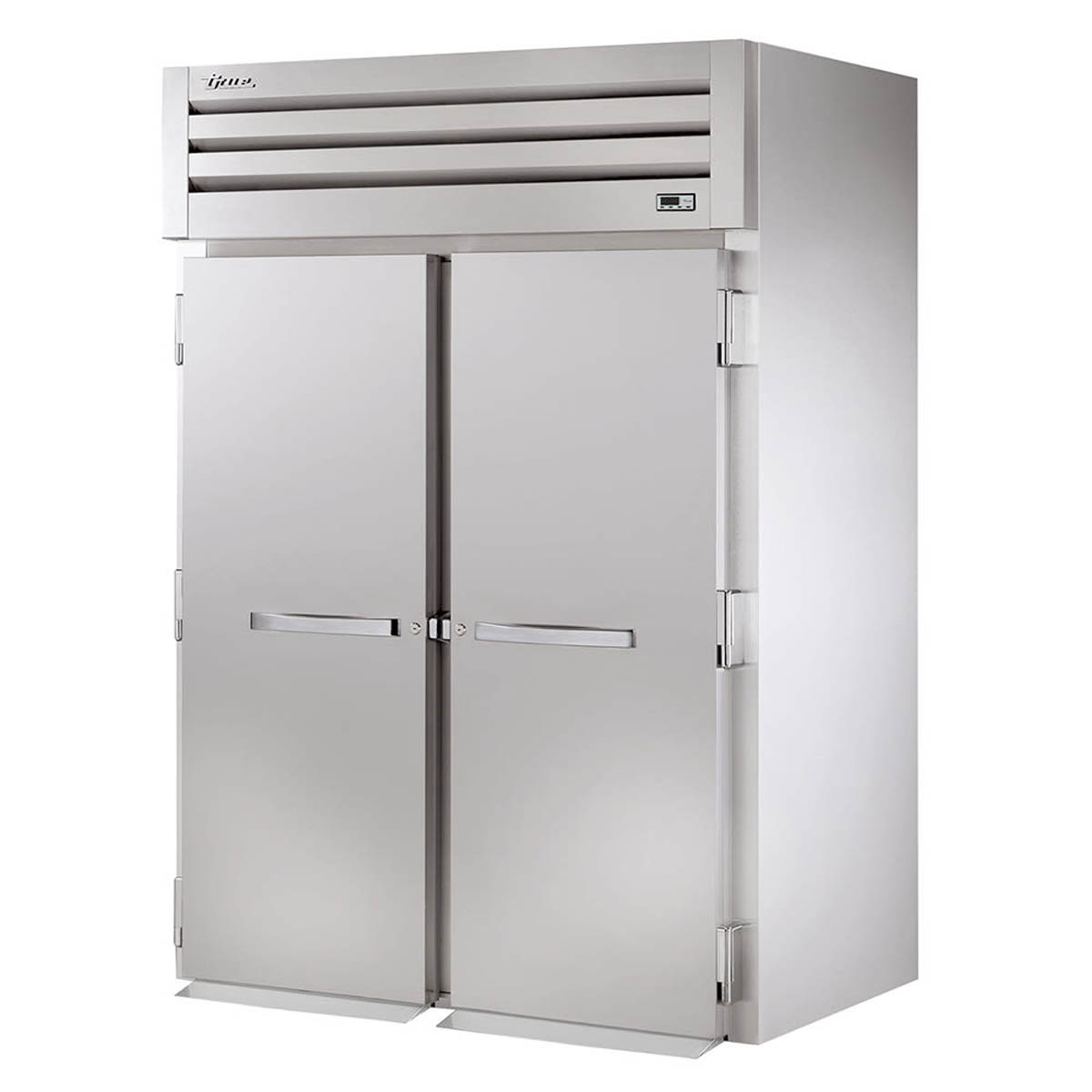 True STR2HRI-2S roll-in heated cabinet with 2 solid doors, front angle view